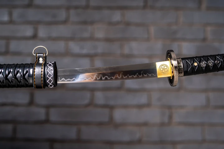 katana-t10-model-6-detal-ostrza-hamon-line.jpg