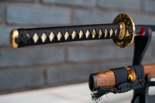 japonska-katana-stal-weglowa-t10-skora-plaszczki.jpg