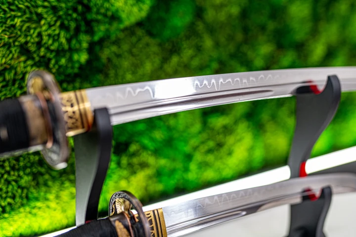 wakizashi-tanto-4s-hamon.jpg
