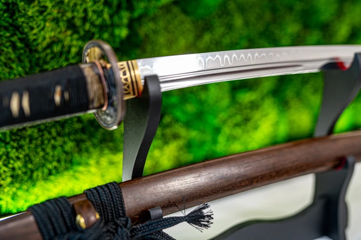wakizashi-model-4s-hamon-zblizenie.jpg