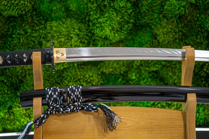 wakizashi-model-5h-hamon.jpg