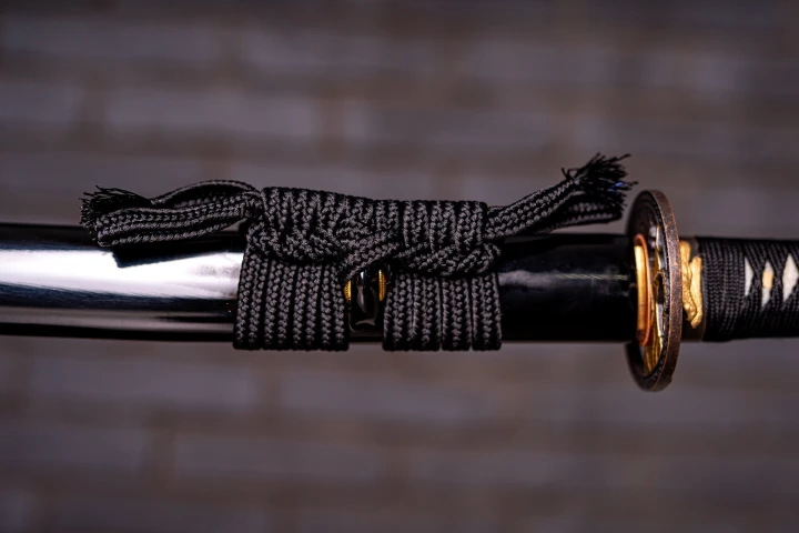 katana-warszawa-model-4-oplot-saya-lakierowana.jpg